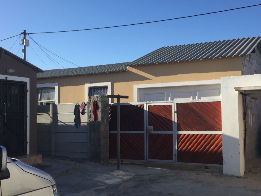 4 Bedroom Property for Sale in Kuyasa Western Cape